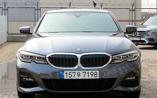 3시리즈 (G20) 320e M 스포츠 BMW 2022/04 39,000km